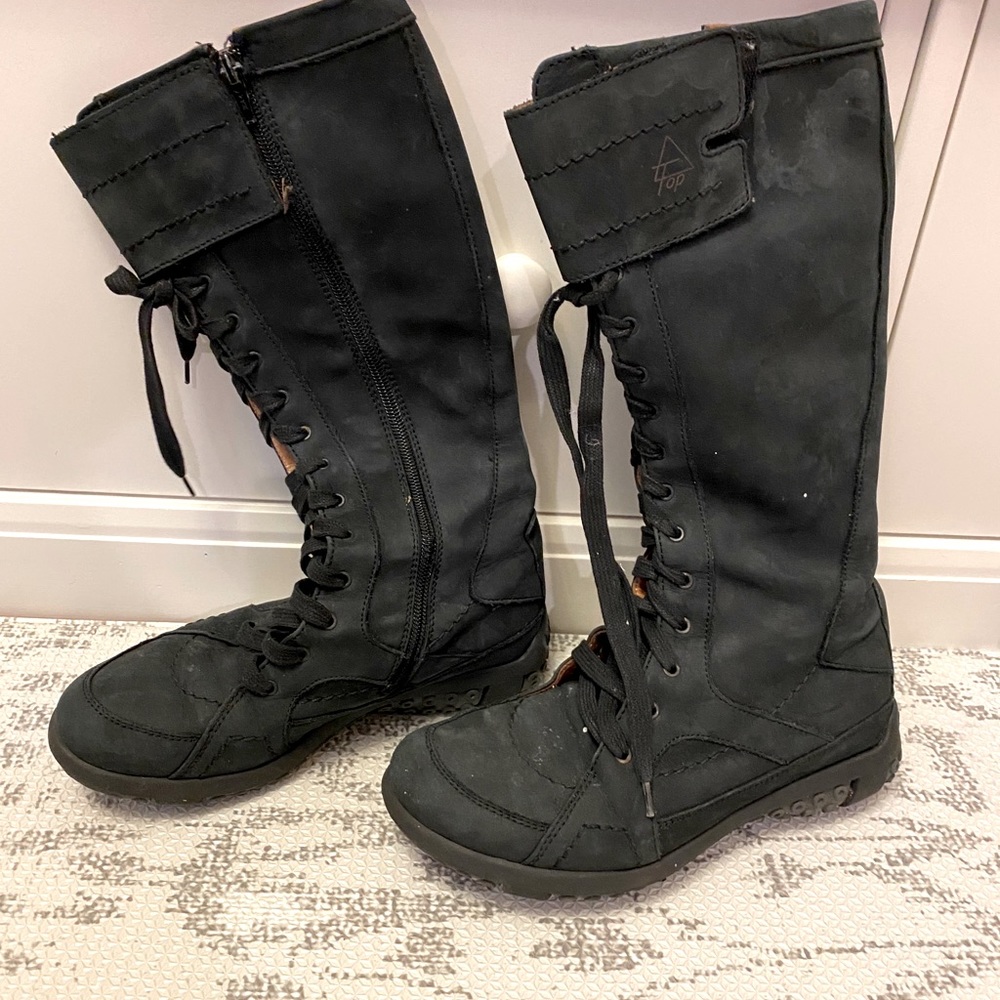 Boots for Winter with Front Laces SIZE 5